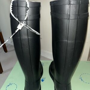 Rain sleet snow hail boots